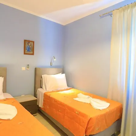 Alexandra Apartament *